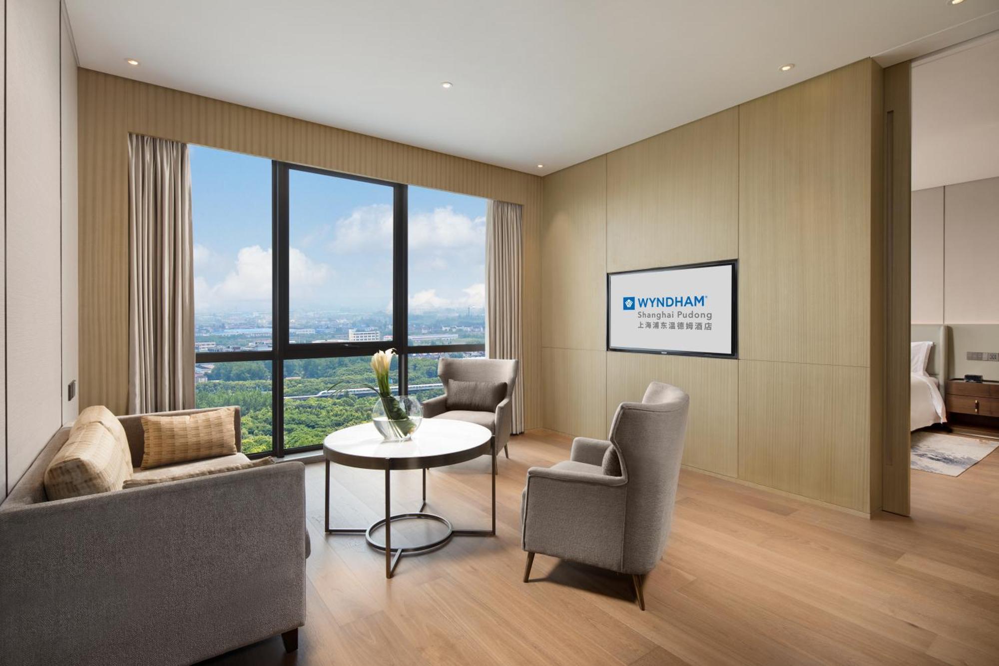 Hotel Wyndham Pudong 2*